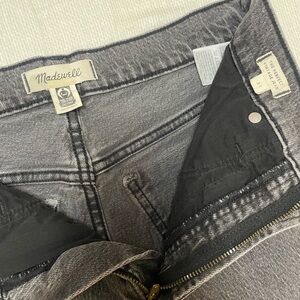 Madewell Women's Charcoal Straight Leg Jeans